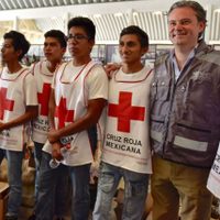 Nuño se luce con una escuela por reconstruir mientras suman 500 los planteles dañados en Oaxaca
