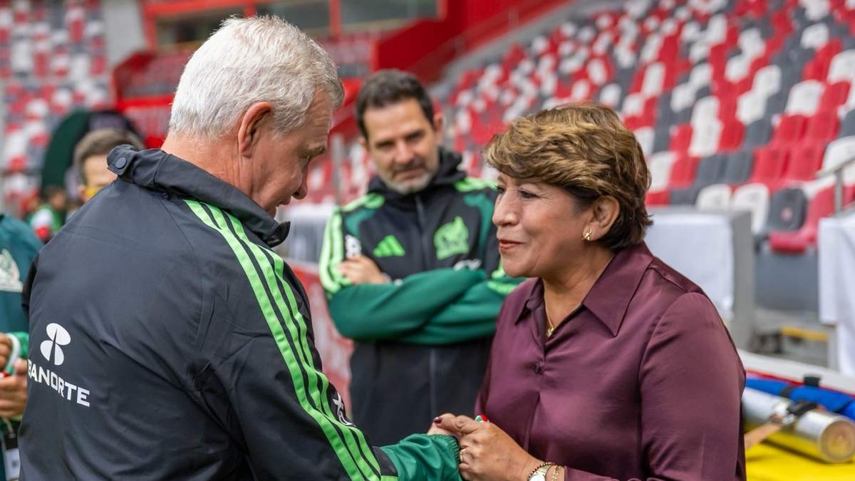 Javier Aguirre y la gobernadora del Edomex