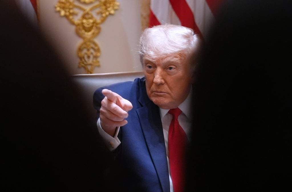 El presidente Donald Trump asiste a una reunión de gabinete en la Casa Blanca, el miércoles 27 de mayo de 2026, en Washington