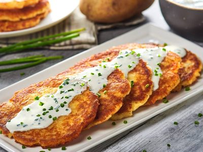 Si no sabés qué cocinar y estás apurado, prepará estas deliciosas papas rellenas exprés