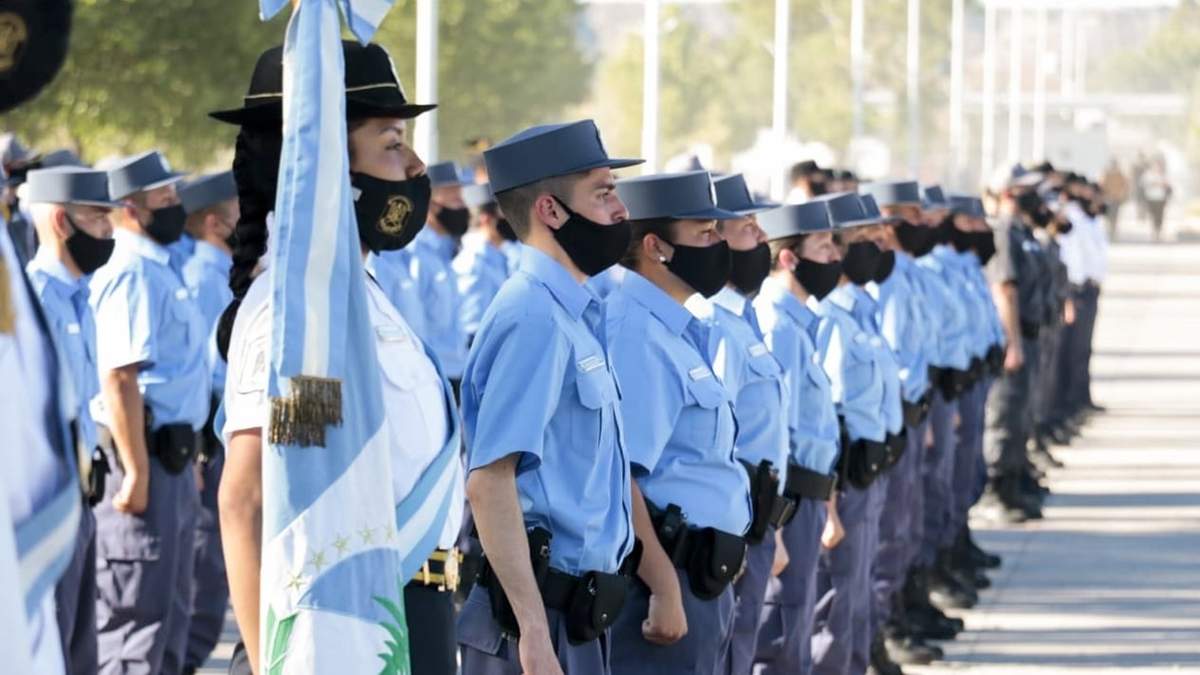 Efectivos de la Policía de Neuquén. Fuente: (Twitter)