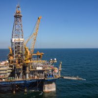 PEMEX contrata empresa para intervenir campos nuevos en el golfo de México