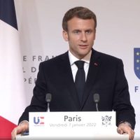 Macron promete a Zelenski impulsar nuevas sanciones contra Rusia