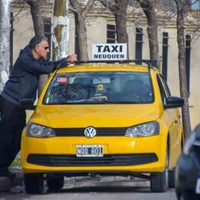 Taxistas contra Uber: aseguran que hace 10 años no se dan licencias de taxis