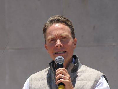 Pide Manuel Velasco que lo tomen en cuenta para un hipotético gobierno de coalición