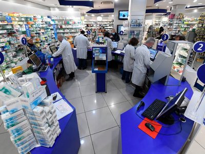 Los afiliados del PAMI podrían quedarse sin medicamentos
