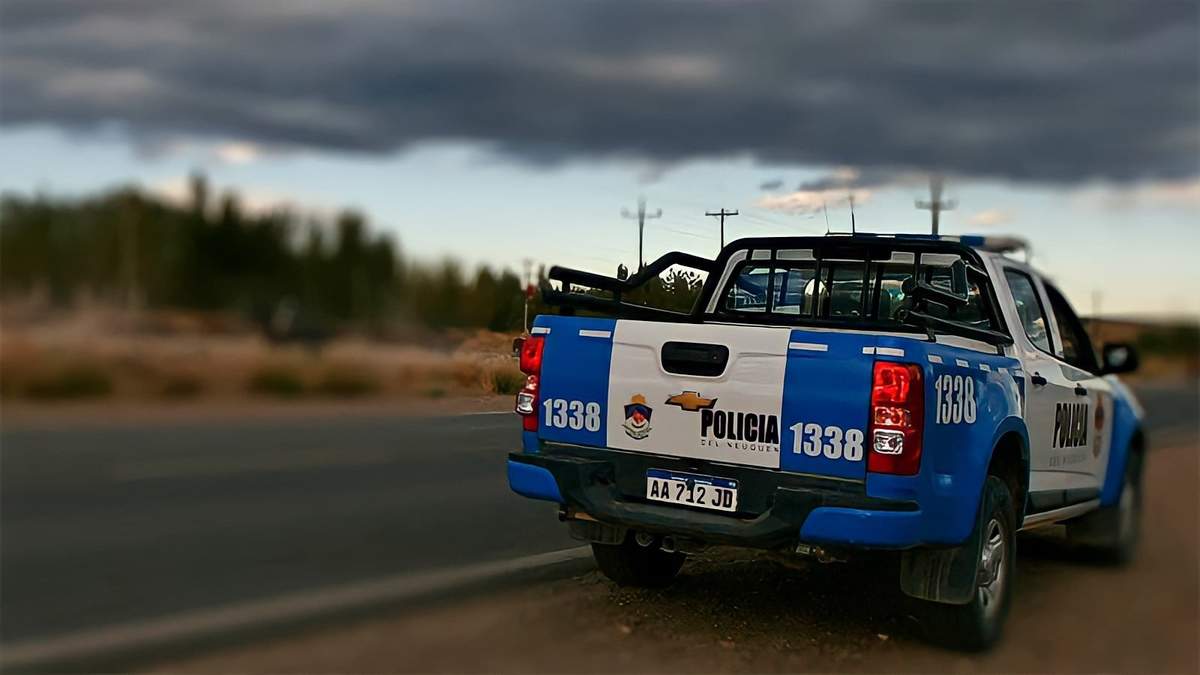 Móvil policial de Neuquén. Fuente: (Twitter)