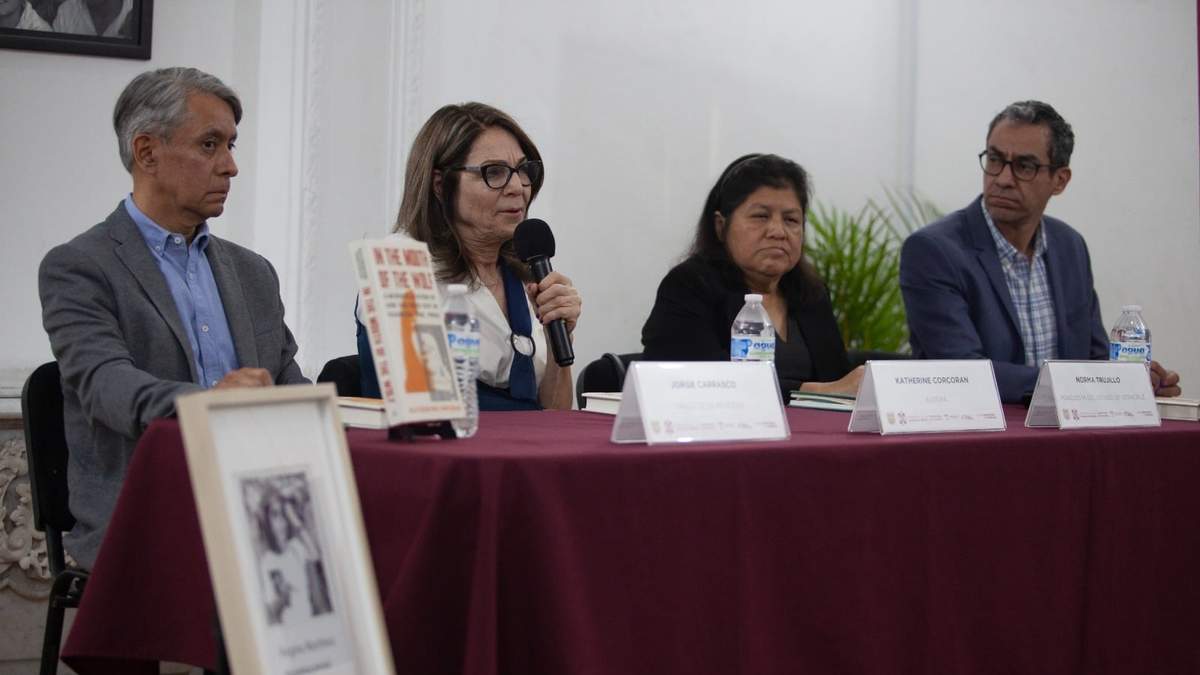 El director de Proceso, Jorge Carrasco, la autora Katherine Corcoran, Norma Trujillo, periodista de Veracruz y Armando Talamantes, director ejecutivo de Quinto Elemento Lab