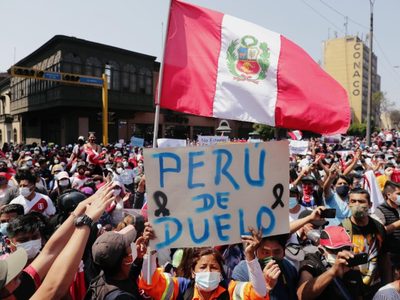Crisis institucional en Perú: el 91% desaprueba la destitución de Vizcarra