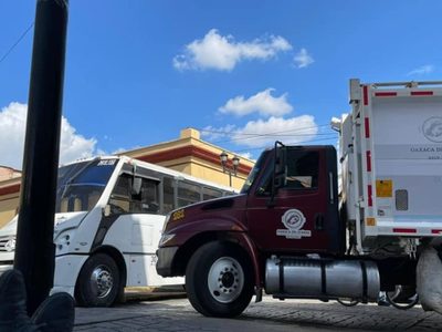 Trabajadores vuelven a paralizar Oaxaca para reclamar su aguinaldo