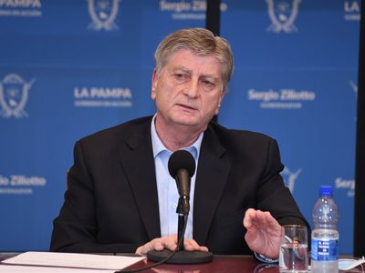 En La Pampa, licitarán un área petrolera y crearán una central de energía