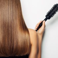 No gastés más en keratina: mirá lo que podés tener en tu cocina y que sirve para alisar el cabello