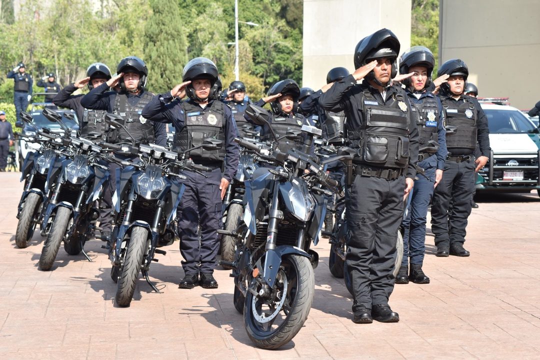 Policía de la alcaldía. Foto X  @AlessandraRdlv