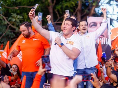 Juez ordena a Samuel García arreglar disputa por interino de NL o no se va a precampaña