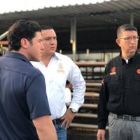 NL: En plena crisis de agua, Samuel García clausura rastro de Monterrey por ser "negociazo bestial"