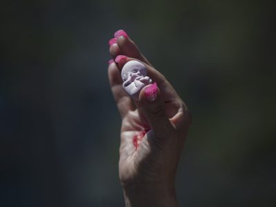 Entra en vigor prohibición del aborto en Texas ante inacción de la Corte