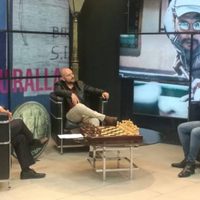 “Pseudo”: thriller entre ideología y negocios