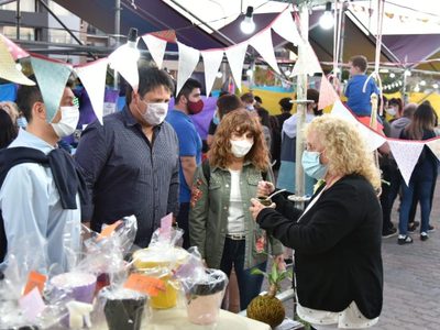 Neuquén Emprende llegó al Municipio del Oeste