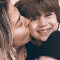 ¡Frente a todos! Jimena Barón no pudo esconderle algo a Momo y él leyó lo indebido