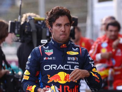 Las consecuencias del accidente: Checo Pérez cayó en el campeonato tras el choque con Sainz en Bakú