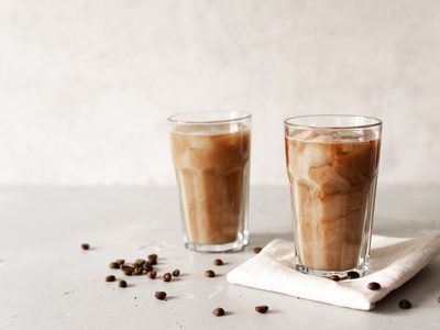 Café frío: que no te gane el calor y hacete uno en casa sin gastar fortuna en la cafetería