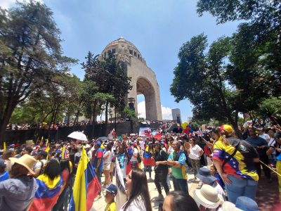 Miles de venezolanos protestan alrededor del mundo por fraude electoral (Video)