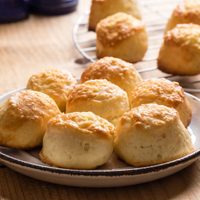 Scones con 3 ingredientes, que seguro tenés en casa: la receta exprés que resuelve tu merienda