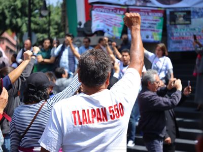 Damnificados del 19S frenan sesión solemne en el Congreso de la CDMX