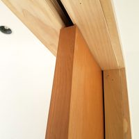 Con pocos elementos podés hacer unas puertas corredizas para tu baño o cocina, sin gastar en carpinteros