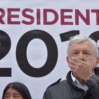 AMLO avala reunión de obispo con narcos; "hay que buscar la paz, no seguir con la guerra", dice