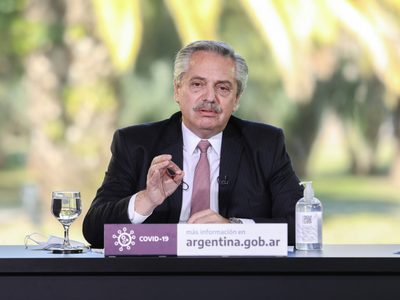 Fernández dio instrucciones para acelerar los planes de viviendas para los más vulnerables