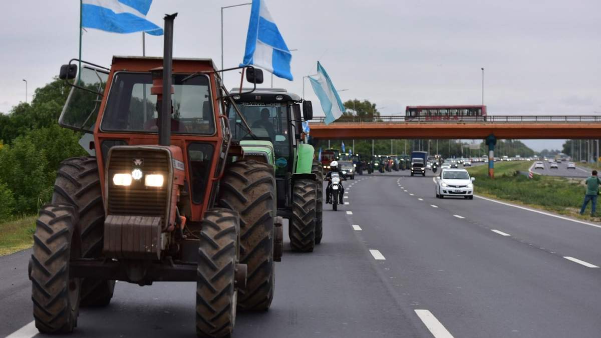 Tractorazo. Fuente: (Twitter)