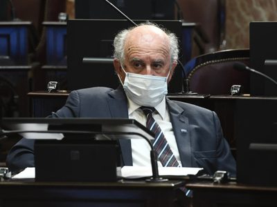 Oscar Parrilli defendió la carta enviada al FMI: "Les hicimos saber lo que pensamos"
