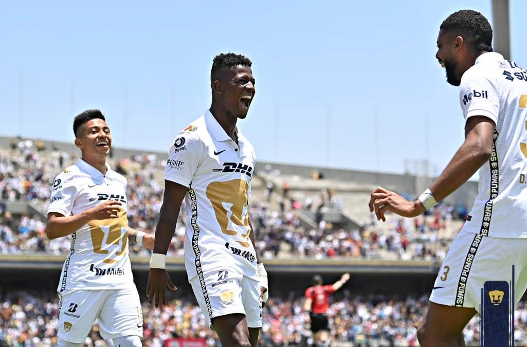 Jugadores del Pumas
