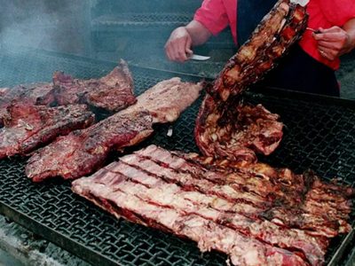 "Asado Seguro": el original proyecto para una cuarentena social
