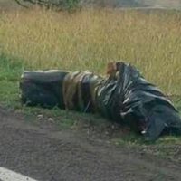 Abandonan un taxi con seis cuerpos desmembrados en los límites de Jalisco y Michoacán