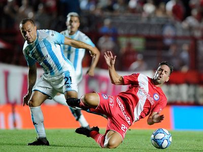 Oportunidad desperdiciada para Argentinos y Racing