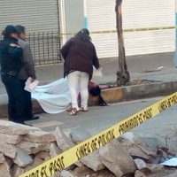 Hallan cadáver de una mujer en el centro de la CDMX
