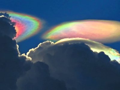 Nubes iridiscentes sorprenden a pobladores de Coatzacoalcos