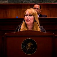 Trasladan a la SEIDO a diputada ligada a El Chapo tras ser retenida en Sinaloa