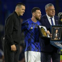 Juan Román Riquelme será su vicepresidente: Claudio Tapia es reelegido como presidente de AFA