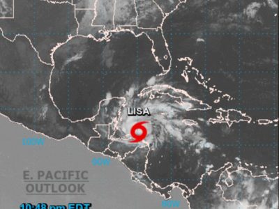 “Lisa” se convertirá en huracán; Quintana Roo suspende clases y cierra puertos
