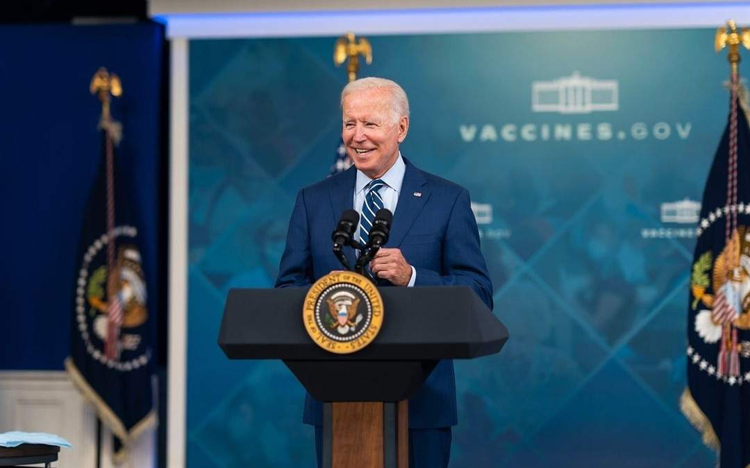 El presidente dijo que la vacunación ha ayudado a la recuperación económica de Estados Unidos