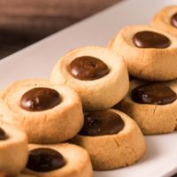 Galletitas tipo Pepas con doble chocolate: poné la pava y prepará esta crujiente versión para el antojo dulce