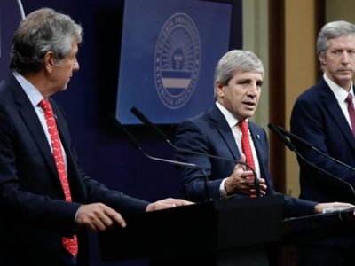 El plan para sacar los dólares del colchón