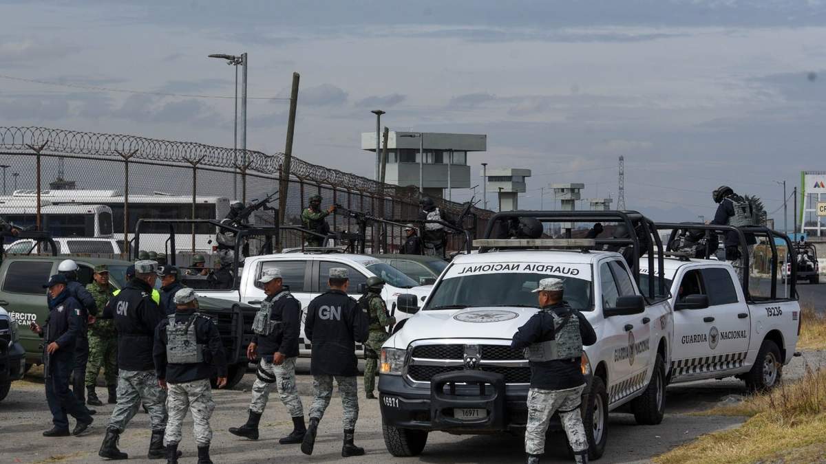 Militares en labores policiacas
