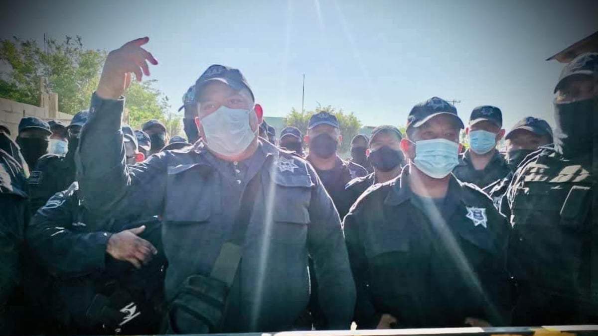 Protesta de policías de Coyuca