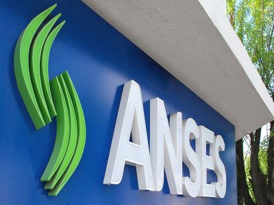 Comenzó el pago del bono de 10 mil pesos