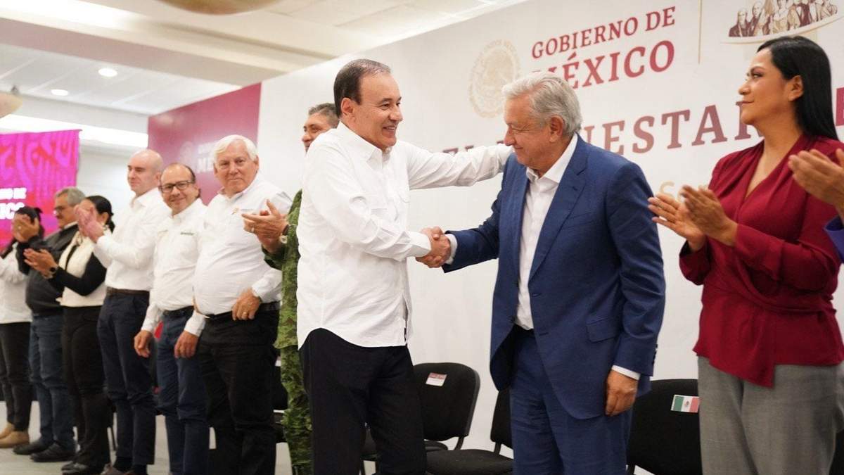 Alfonso Durazo recibe a AMLO