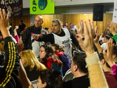 La interna sindical en ATEN se recrudece y el paro docente llega a la quinta semana